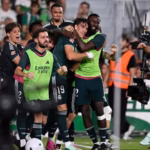 Pemain Real Madrid merayakan kemenangan 3-2 atas Elche di LaLiga 2026/2027